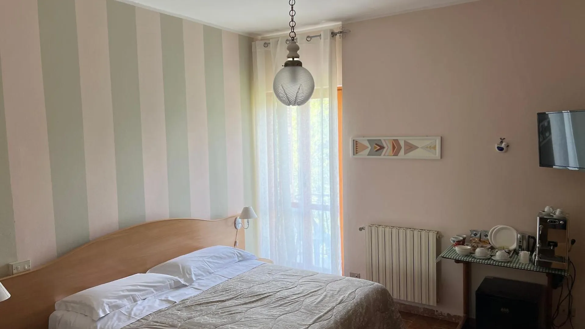 Hotel Meri Framura