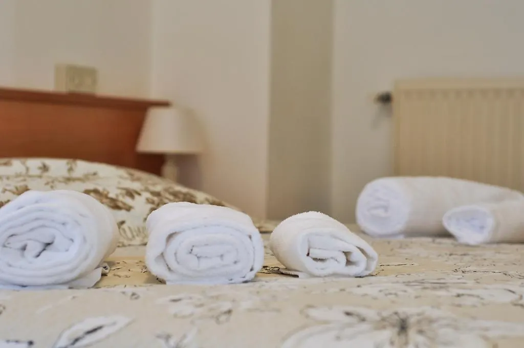 Hotel Meri Framura