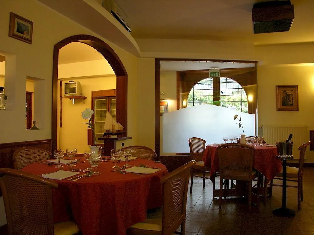 Hotel Meri Framura 2*,  Italien