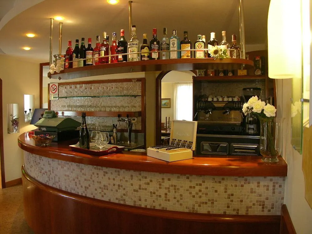 Hotel Meri 1956 Locanda E Cucina Framura